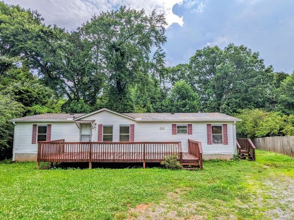 Center Grove Dr, Cleveland, GA 30528