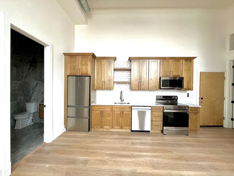 251 Pearl St #307 — Photo 19
