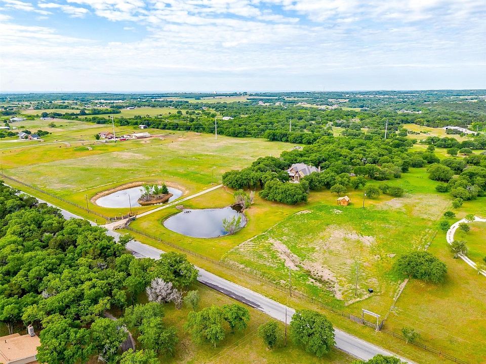 5620 Contrary Creek Rd, Granbury, TX 76048 | MLS #20311465 | Zillow