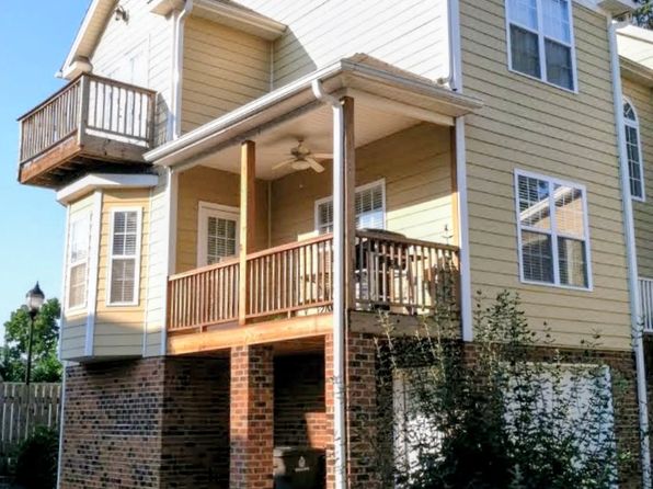 260 Holly Place Ct