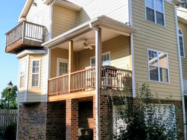 260 Holly Place Ct, Winston Salem, NC 27101