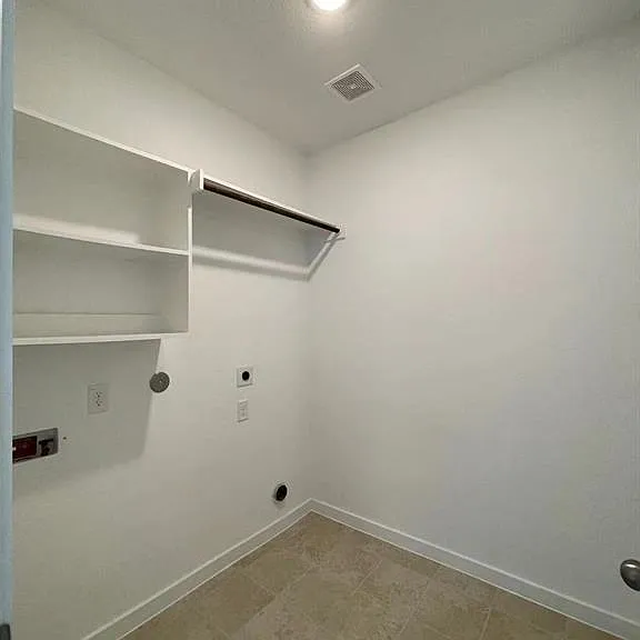 815 Summer Village Way — Photo 9