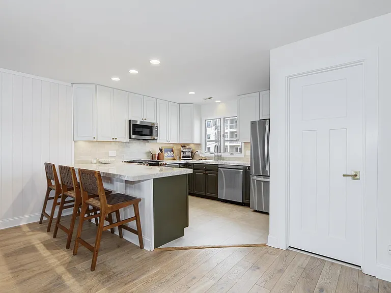 512 E Brigantine Ave #2 — Photo 12
