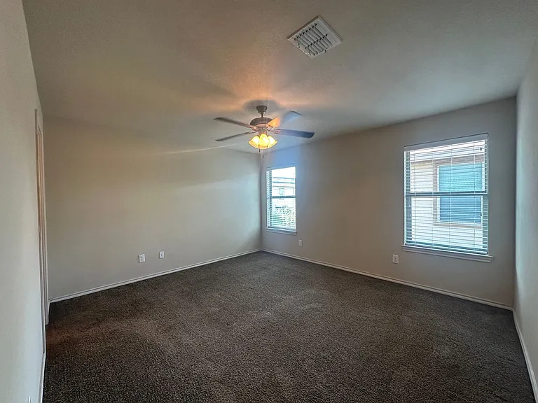 160 Creekside Villa Dr — Photo 13