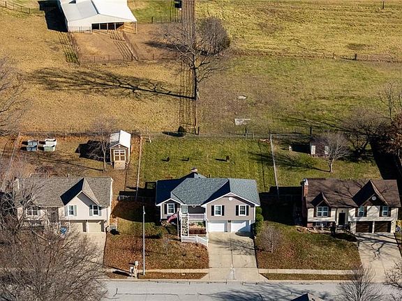 3rd image of 6813 T Gabbert Dr