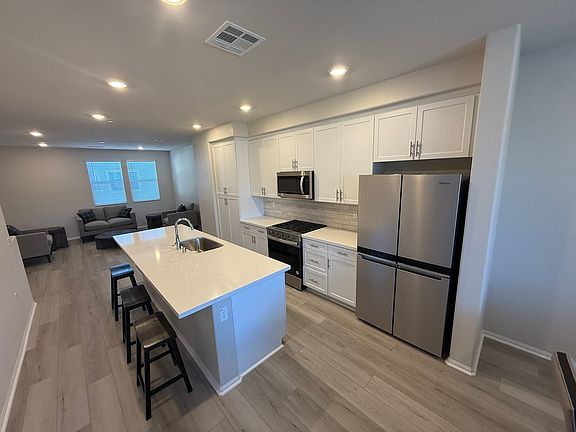 2nd image of 2722 Crozier Ct