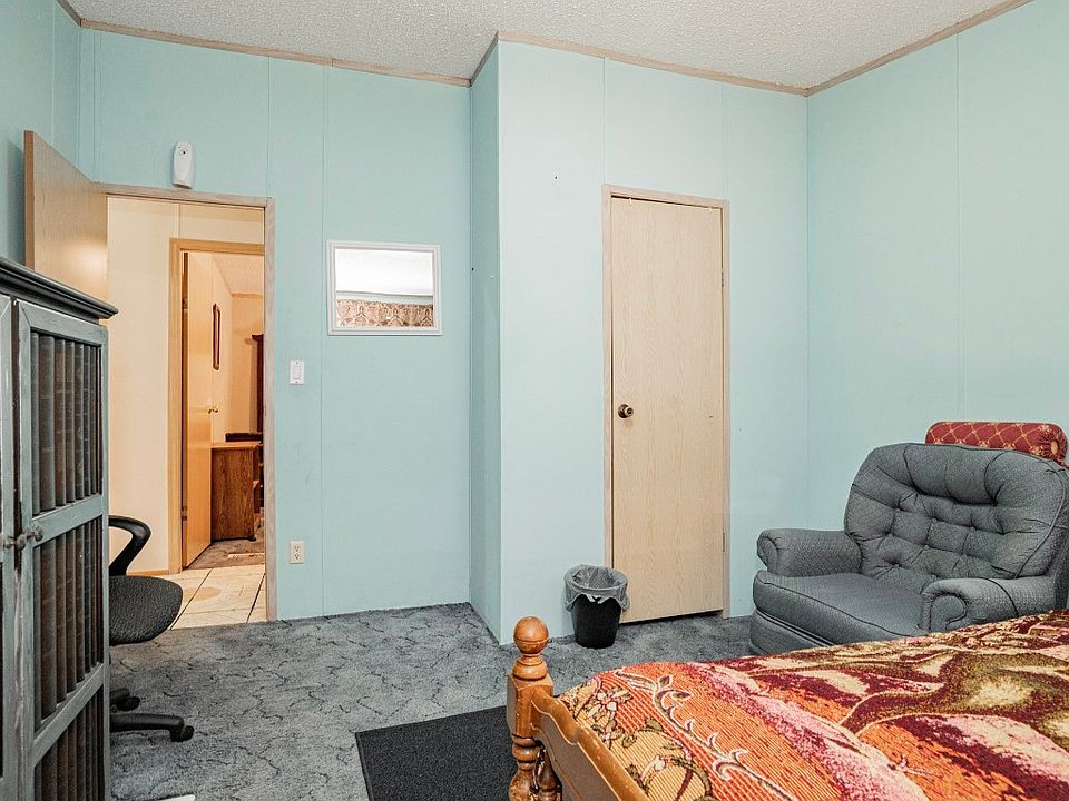 220 Prairie Trl Rhome TX Zillow