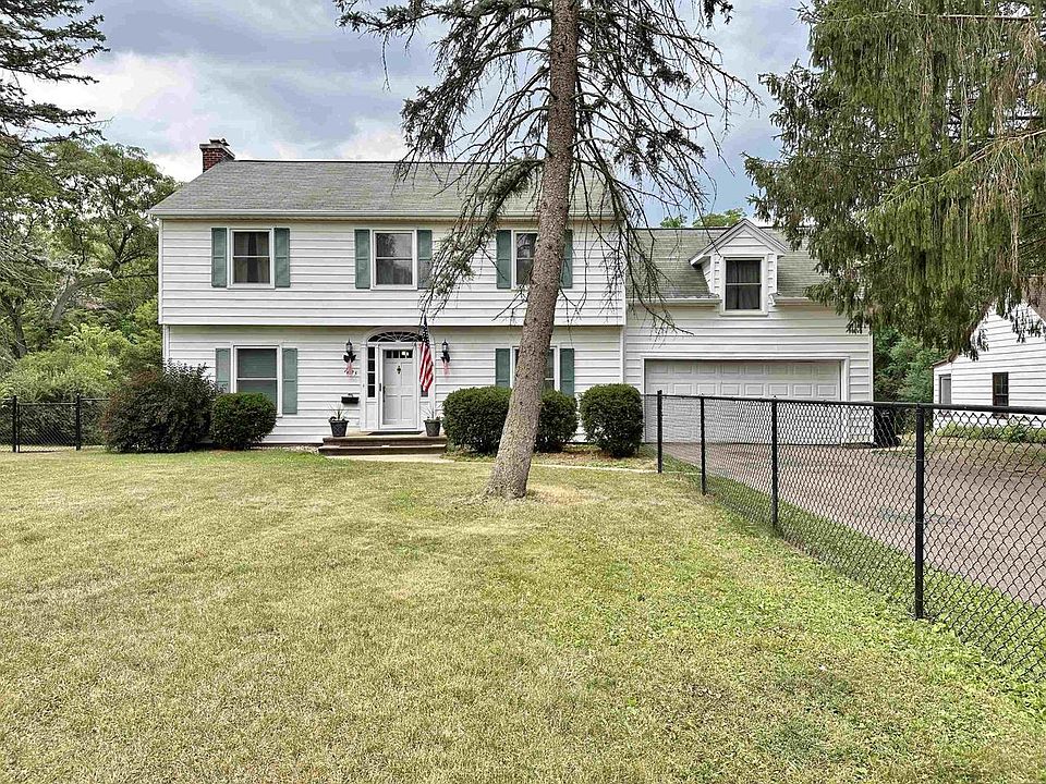 1625 Crescent Drive, Beloit, WI 53511 Zillow