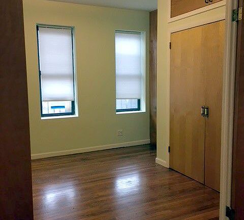 2nd image of 4730 48th St APT 1F
