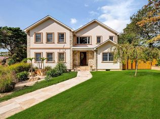 38 Cheviot Rd, Southampton, NY 11968