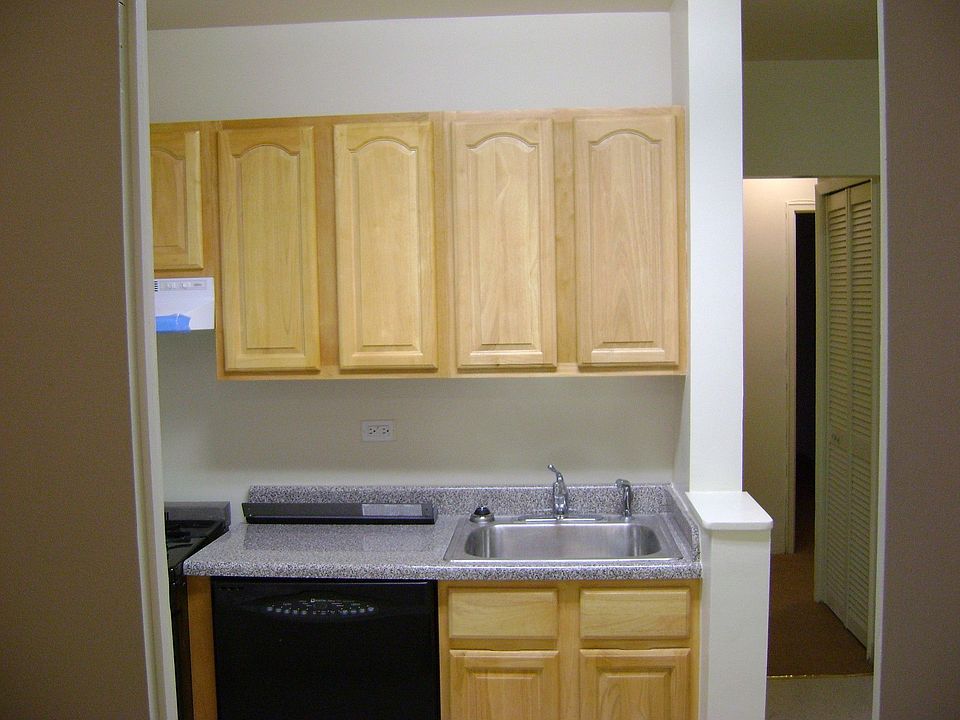 2nd image of 6115 97th St
