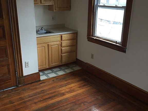 2nd image of 42 Harvard Ave #9