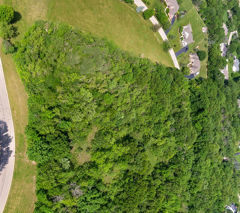 1st image of 1975 Red Oak Ln #50