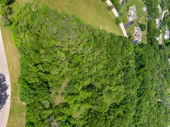 1975 Red Oak Ln #50, Spring Grove, IL 60081