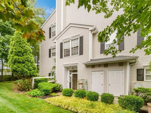 59 Meadow Lane, Nanuet, NY 10954
