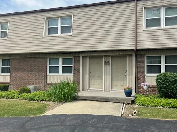 8585 Pleasantwood Ave NW, North Canton, OH 44720