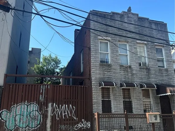 452 Cyrus Place, Bronx, NY 10458
