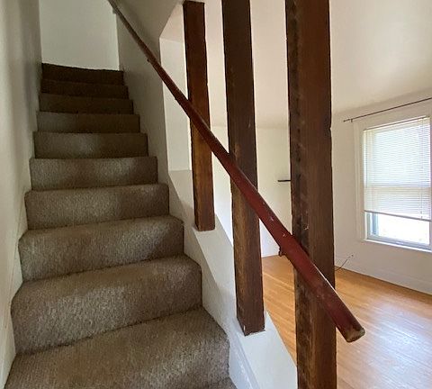 5th image of 108 3rd St APT 1
