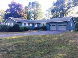 120 Lovejoy Rd, Andover, MA 01810