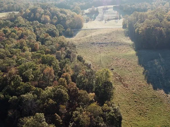 4 Cann School Ln, Eastview, KY 42732