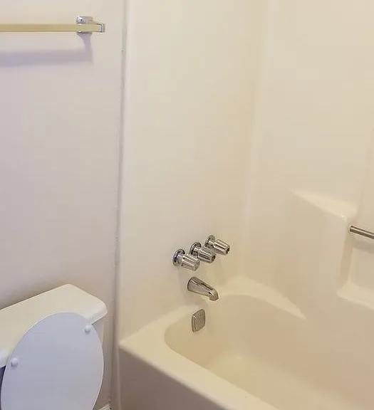 3526 Hopkins Ct — Photo 12