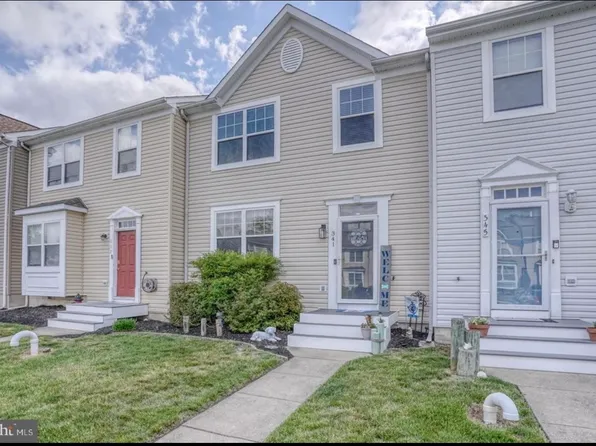 341 Creekside Commons Ct, Stevensville, MD 21666