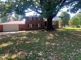 4624 Fox Run Rd, Bellewood, KY 40207