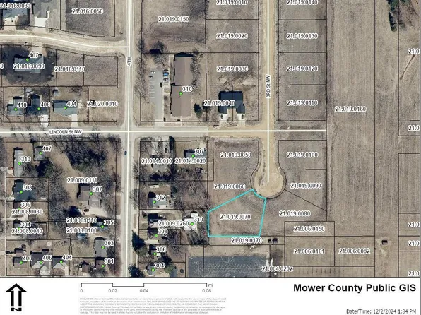 307 3rd St NW, Adams, MN 55909