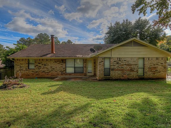 2nd image of 8405 Woodhill Ln