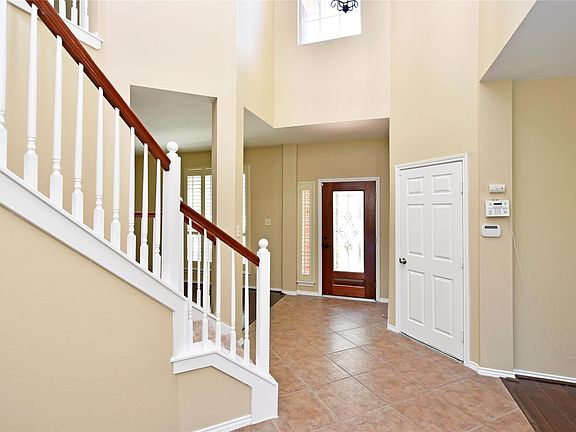 5th image of 26630 Clear Mill Ln