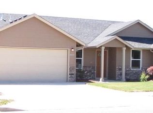 4949 Mimosa Cir, Sweet Home, OR 97386
