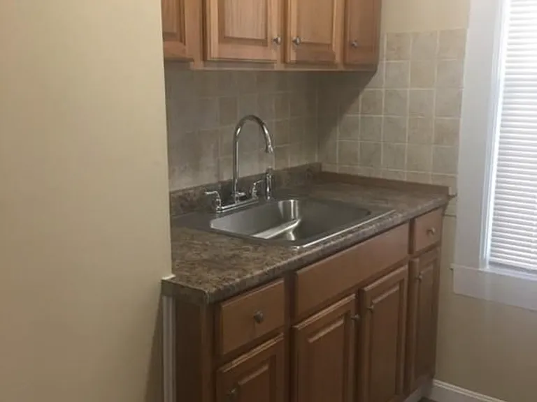 106 Thompson St #2 — Photo 5