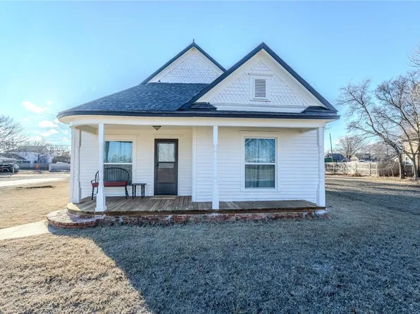 400 N Oklahoma St, Thomas, OK 73669
