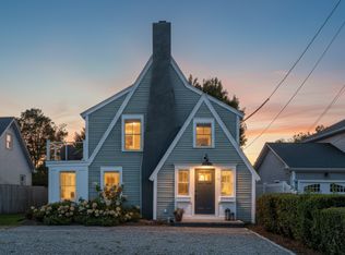 19 Neptune Dr, Old Saybrook, CT 06475