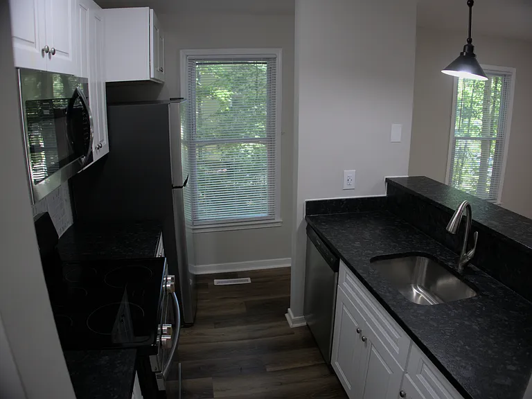 1710 Taft Pl #A — Photo 6