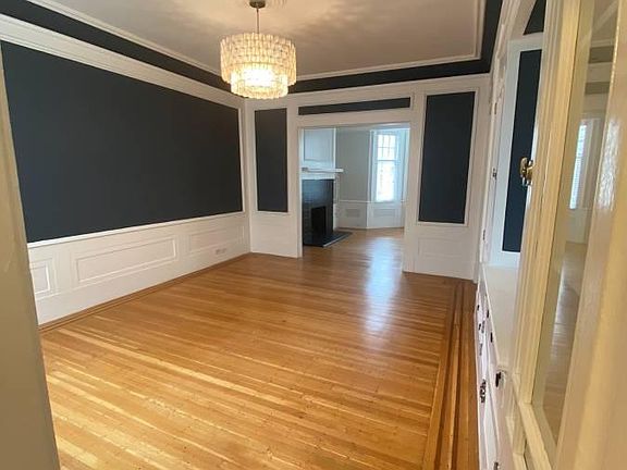 3rd image of 1875 California St #6