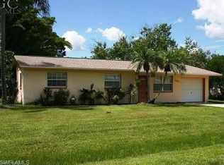 2243 Parkview Dr, Fort Myers, FL 33905
