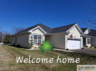 28 Prusakowski Blvd, Parlin, NJ 08859