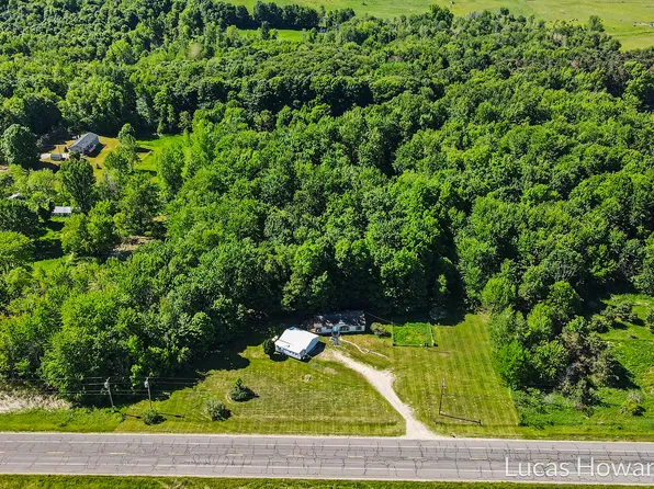 6088 W One Mile Rd, Hesperia, MI 49421