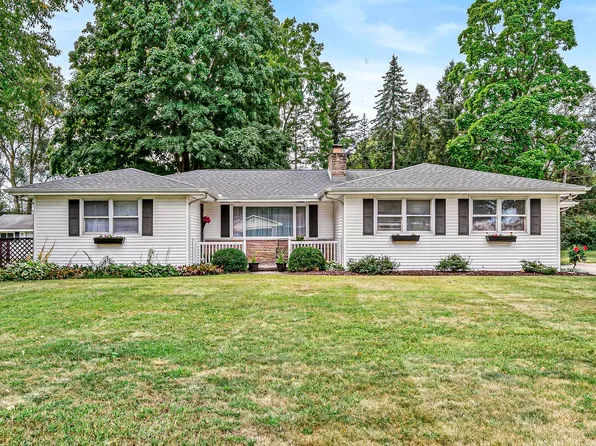 23156 Acacia Pl, South Bend, IN 46628