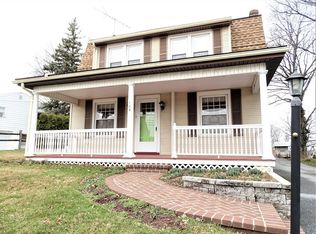 104 Vine St, Terre Hill, PA 17581