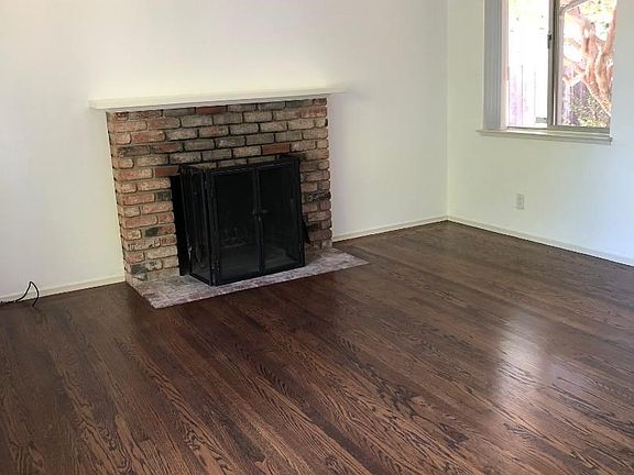2nd image of 1638 Palm Ave