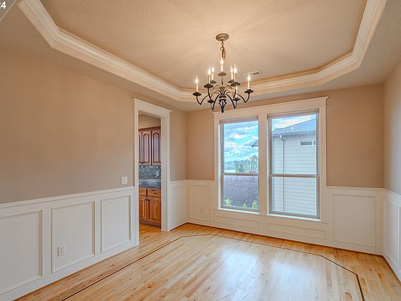 5th image of 2866 W 2nd St