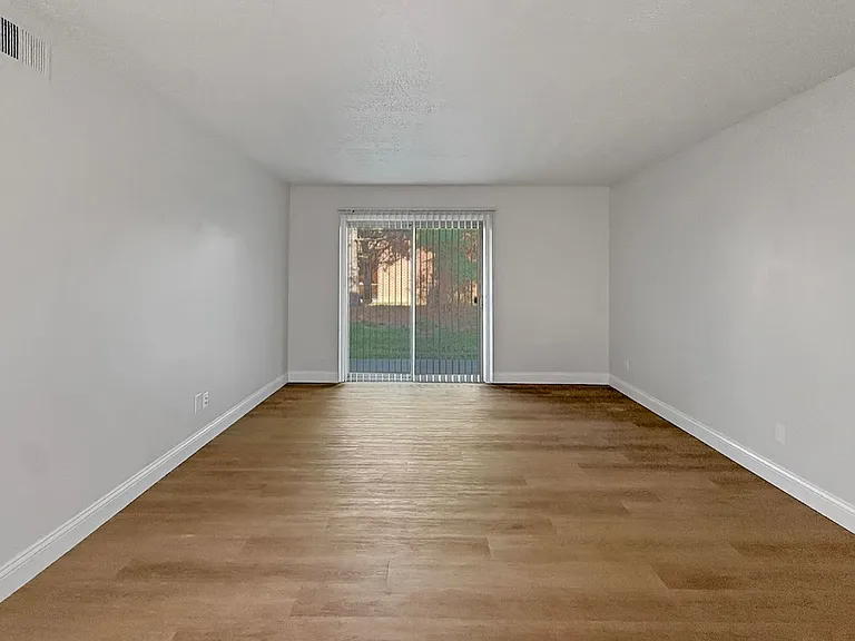 5564 E Virginia St — Photo 10
