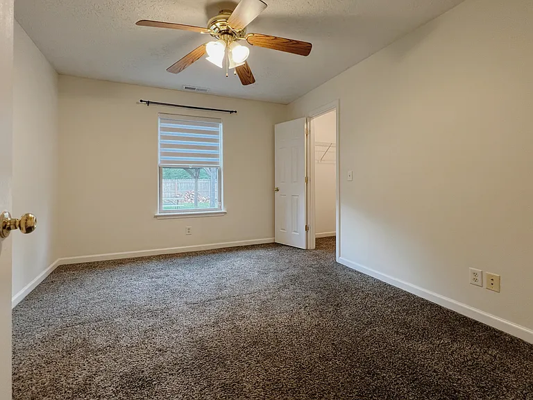 3878 Chenango Pl — Photo 13