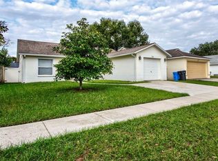 518 Center Point Rd, Valrico, FL 33594