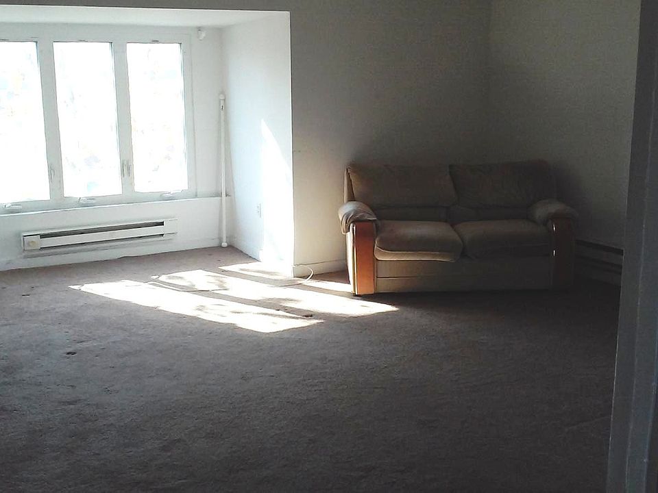 1st image of 1527 W Girard Ave APT 7