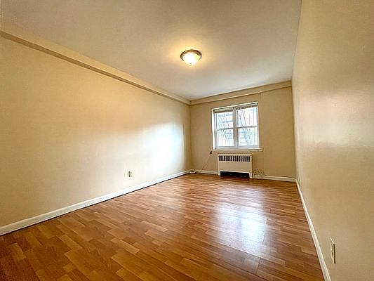 3rd image of 160-16 Booth Meml Ave #1A