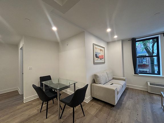 4th image of 45 W 81st St #8M