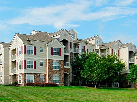 2nd image of 44852 Rivermont Ter APT 103